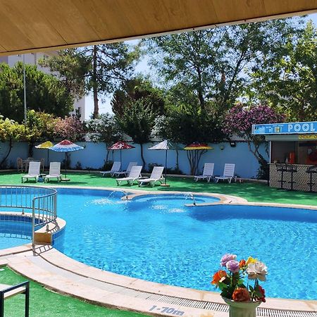 Golden Moon Apart Hotel 库萨达斯 外观 照片